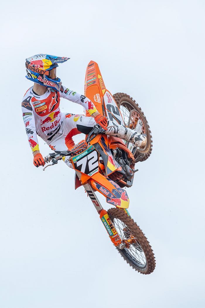 572631_Liam-Everts_Red-Bull-KTM_MX2_2024_Team-Shooting-Red-Bull-KTM-Factory-Racing-2024.jpg