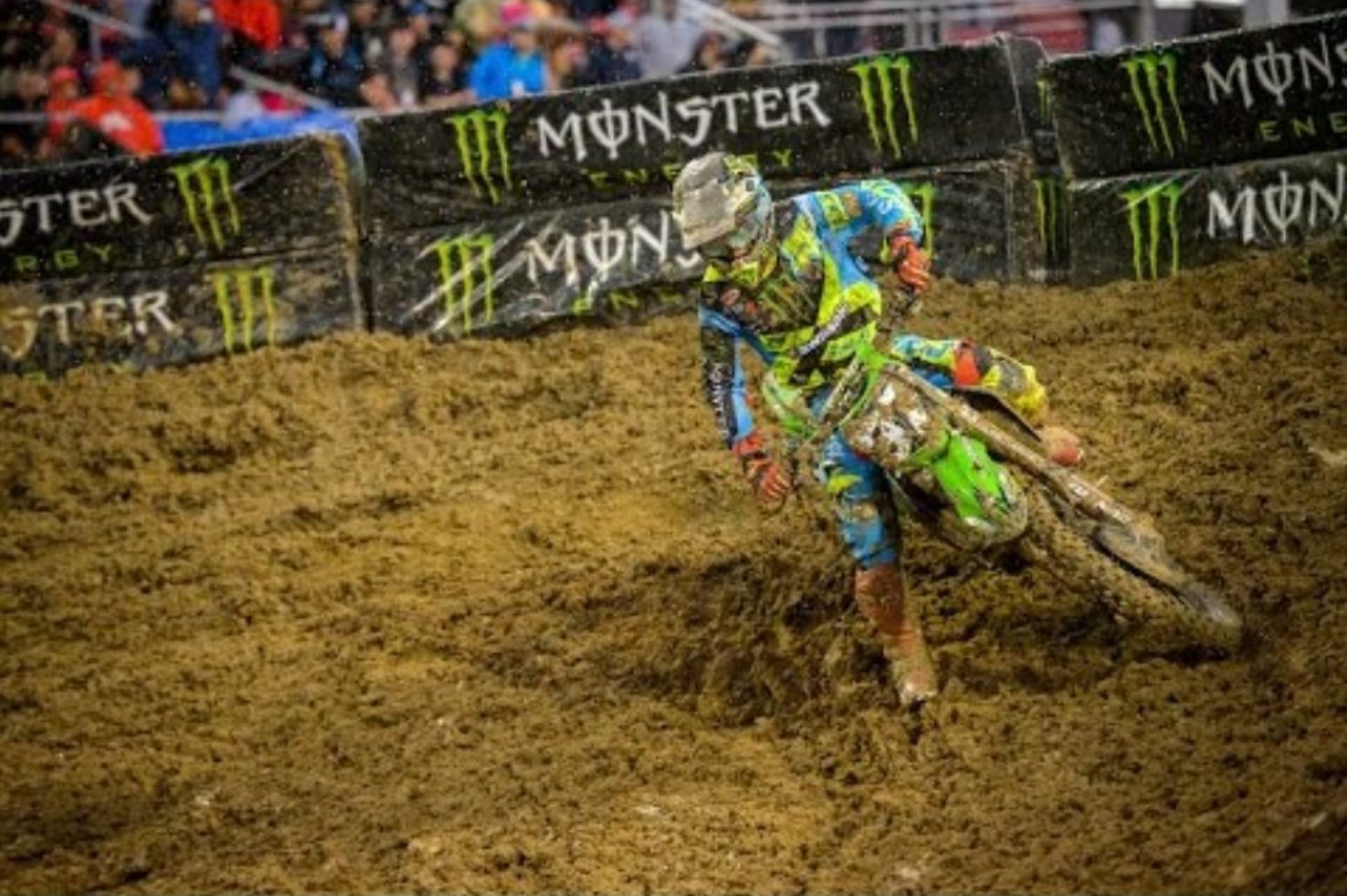 Video: Dirt Shark - 2016 Las Vegas Supercross