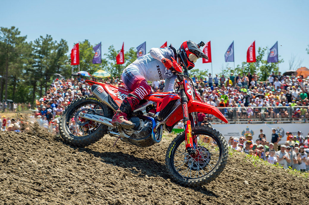 Tim Gajser dominates with one-one on return to MXGP action